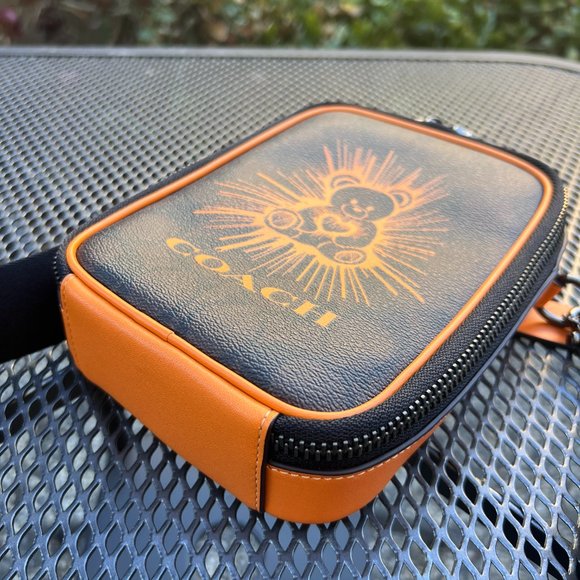 coach Stanton Crossbody In Signature Canvas With Bear cl437 - Picture 3 of 9